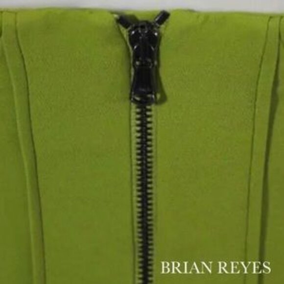 BRIAN REYES Chic Kelly Green Structured Line Dress - Picture 5 of 5